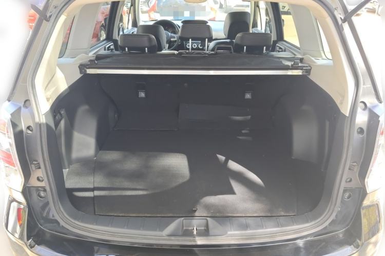 Used Subaru Forester 2016 2.0i Fashion Navigation Edition Trunk