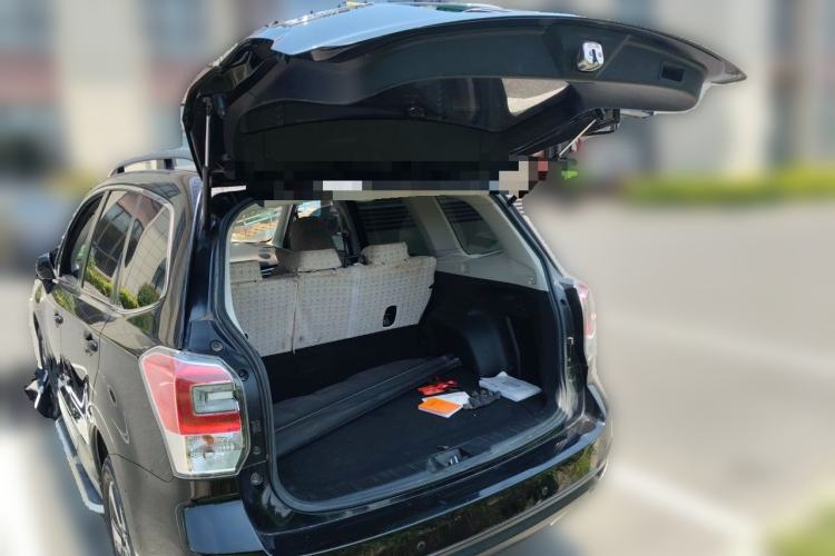 Used Subaru Forester 2016 2.0i Luxury Navigation Edition Trunk