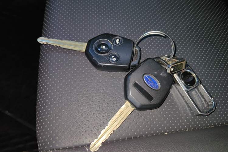 Used Subaru Forester 2016 2.0i Fashion Navigation Edition Vehicle Key