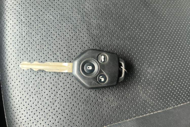 Used Subaru Forester 2016 2.0i Fashion Navigation Edition Vehicle Key
