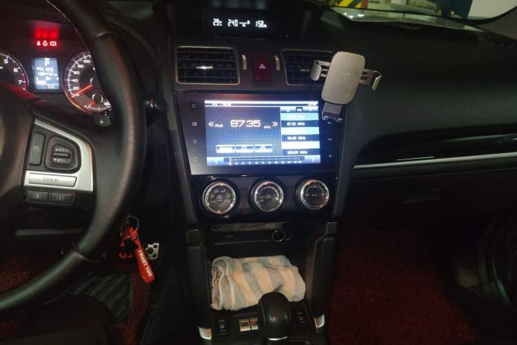 Used Subaru Forester 2016 2.0i Fashion Navigation Edition Audio And AC Panel