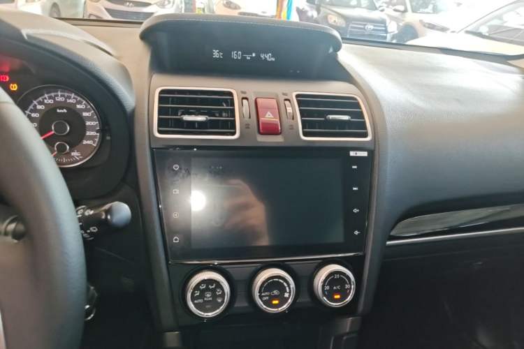 Used Subaru Forester 2016 2.0i Luxury Navigation Edition Audio And AC Panel