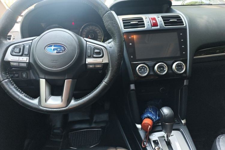 Used Subaru Forester 2016 2.0i Luxury Navigation Edition Center Console