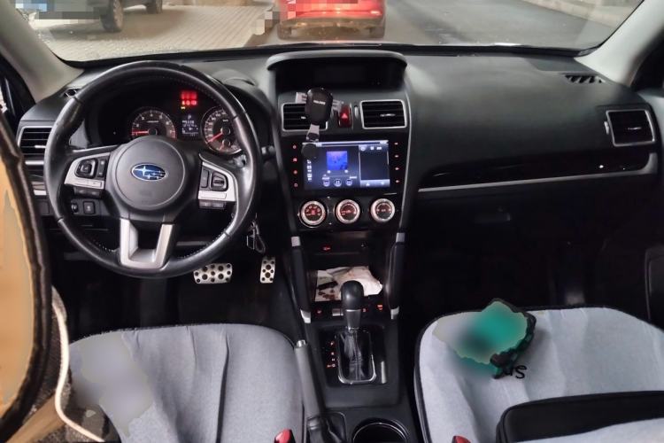Used Subaru Forester 2016 2.0i Fashion Navigation Edition Center Console