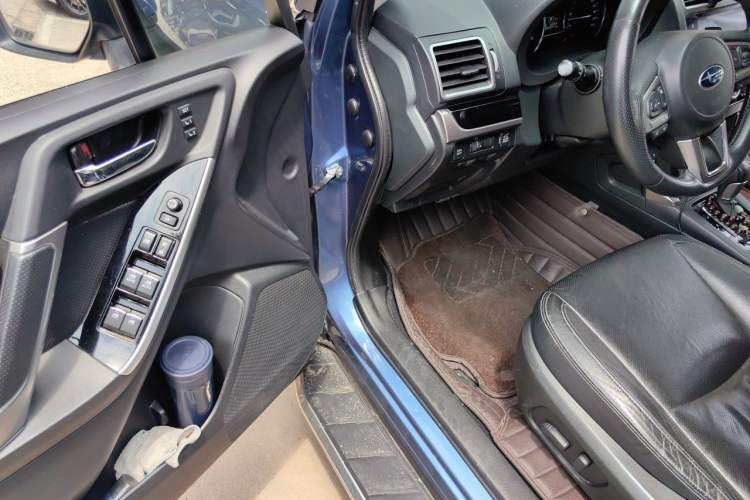 Used Subaru Forester 2016 2.5i Prestige Navigation Edition Driver Seat