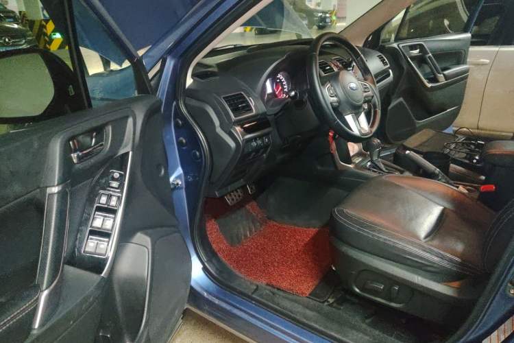 Used Subaru Forester 2016 2.0i Fashion Navigation Edition Driver Seat
