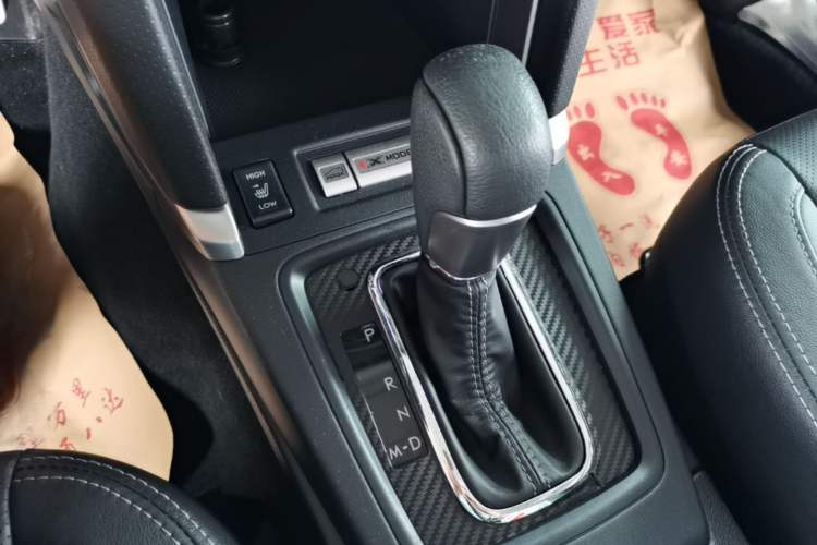 Used Subaru Forester 2016 2.0i Fashion Navigation Edition Gear Lever