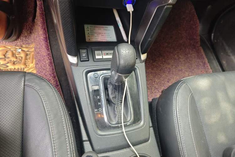 Used Subaru Forester 2016 2.0i Fashion Navigation Edition Gear Lever