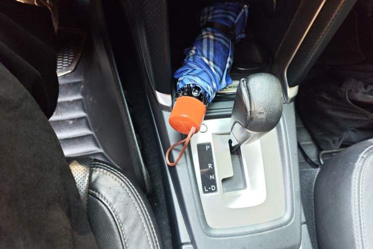 Used Subaru Forester 2016 2.0i Luxury Navigation Edition Gear Lever
