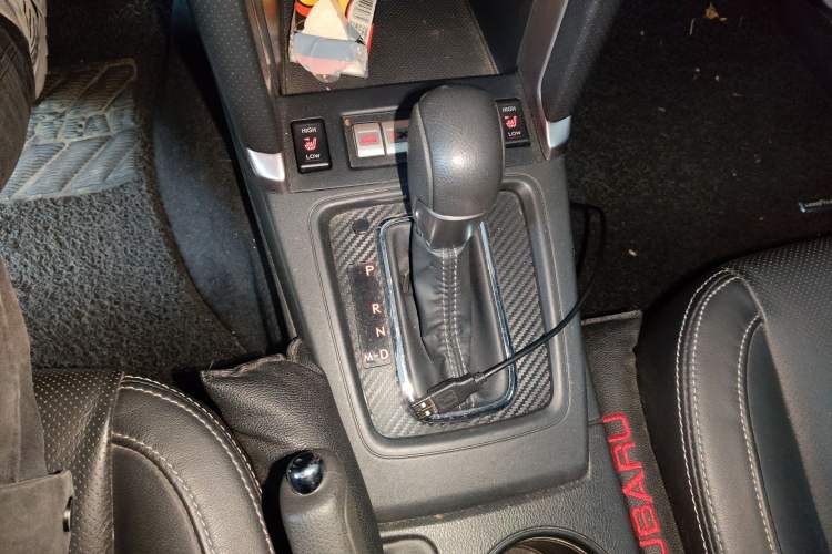Used Subaru Forester 2016 2.5i Luxury Navigation Edition Gear Lever