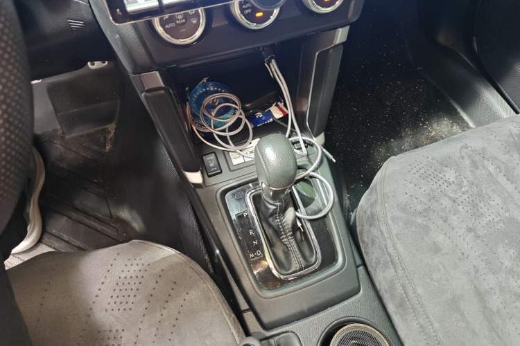 Used Subaru Forester 2016 2.0i Fashion Navigation Edition Gear Lever