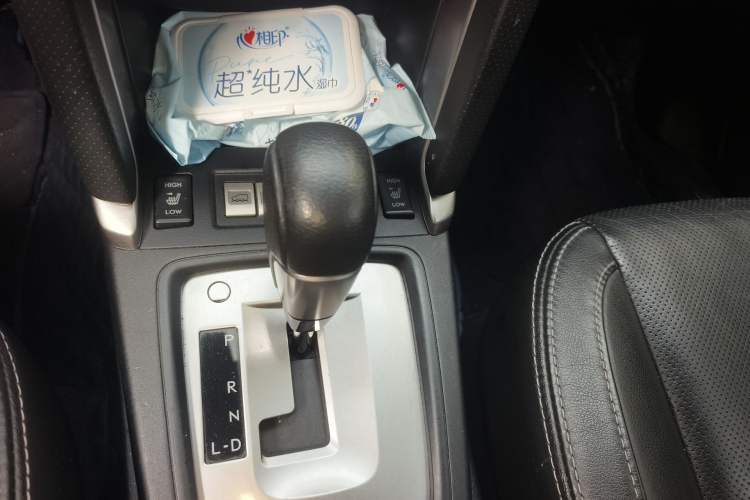Used Subaru Forester 2016 2.0i Luxury Navigation Edition Gear Lever