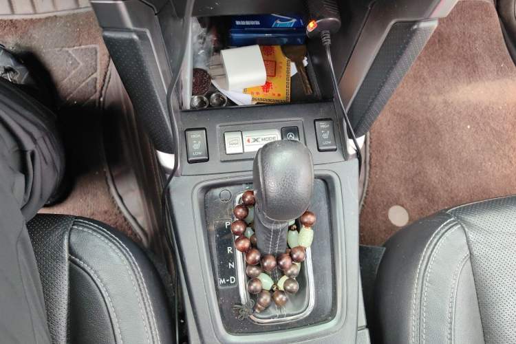 Used Subaru Forester 2016 2.5i Prestige Navigation Edition Gear Lever