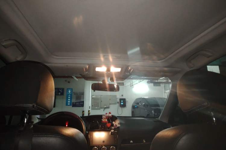 Used Subaru Forester 2016 2.0i Luxury Navigation Edition Headliner