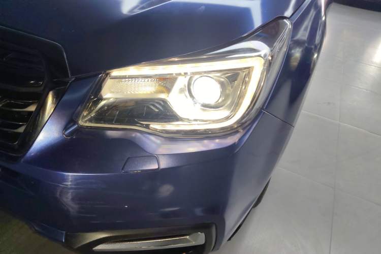 Used Subaru Forester 2016 2.5i Luxury Navigation Edition Left Front Headlight