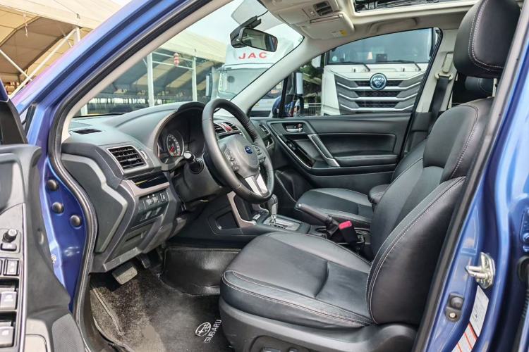 Used Subaru Forester 2016 2.0i Luxury Navigation Edition Left Front Seat