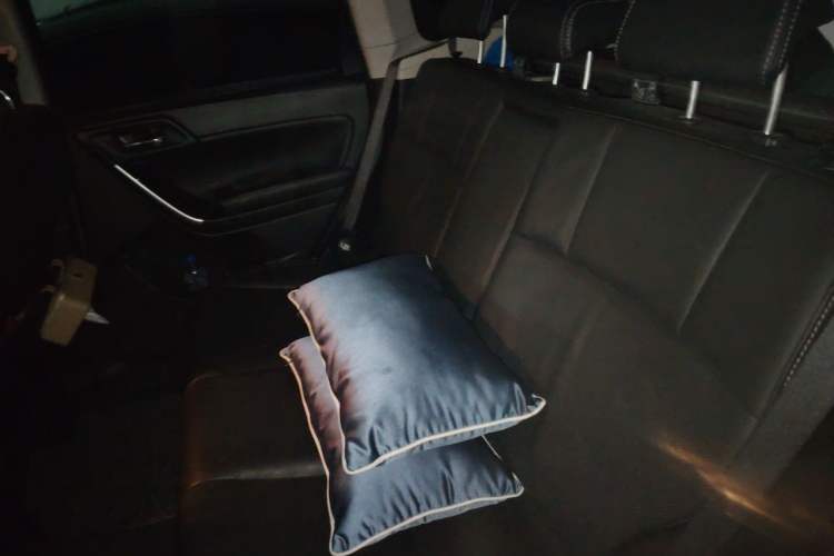 Used Subaru Forester 2016 2.0i Luxury Navigation Edition Left Rear Seat