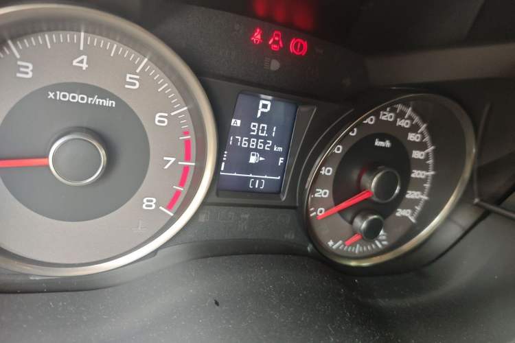 Used Subaru Forester 2016 2.0i Fashion Navigation Edition Odometer Close Up