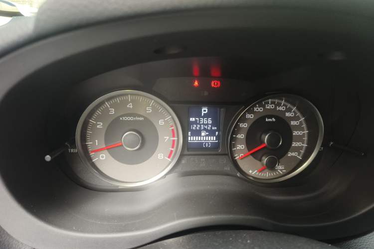 Used Subaru Forester 2016 2.0i Luxury Navigation Edition Odometer Close Up