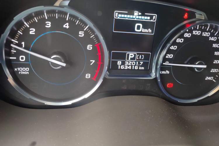 Used Subaru Forester 2016 2.5i Luxury Navigation Edition Odometer Close Up