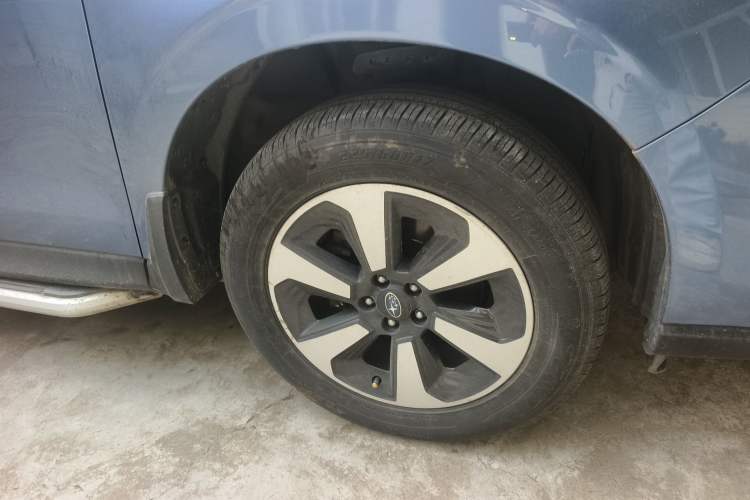 Used Subaru Forester 2016 2.0i Luxury Navigation Edition Right Front Wheel Hub