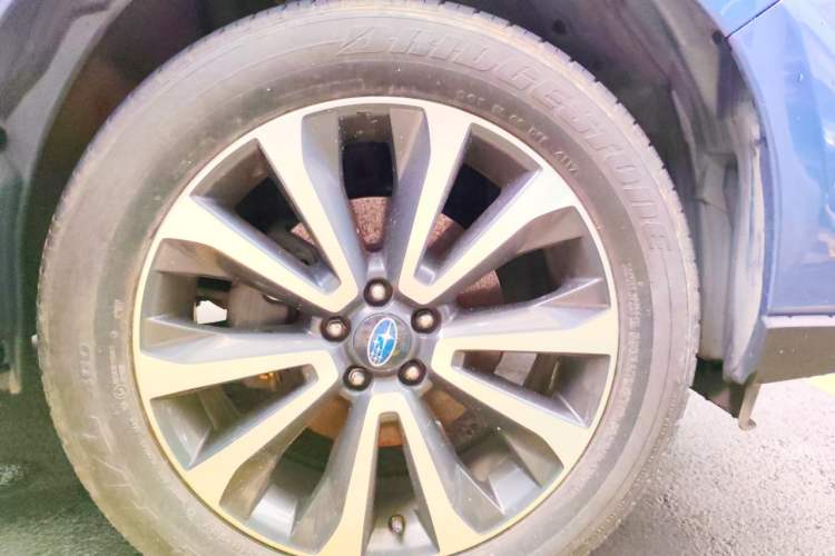 Used Subaru Forester 2016 2.0i Fashion Navigation Edition Right Front Wheel Hub