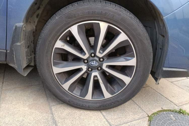 Used Subaru Forester 2016 2.5i Prestige Navigation Edition Right Front Wheel Hub