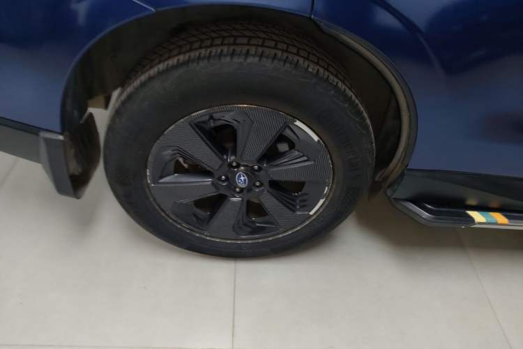 Used Subaru Forester 2016 2.5i Luxury Navigation Edition Right Rear Wheel Hub
