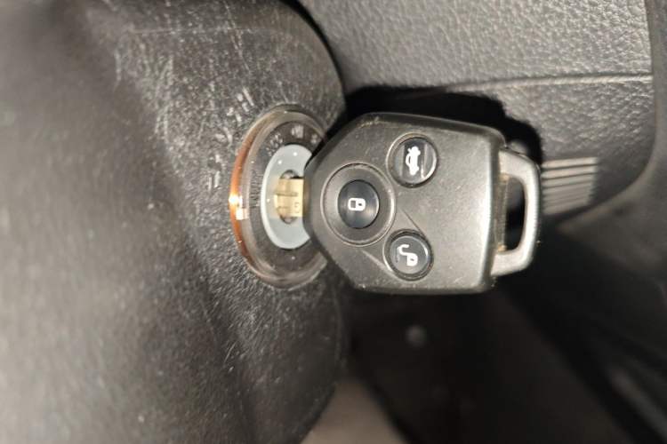 Used Subaru Forester 2016 2.0i Luxury Navigation Edition Vehicle Key