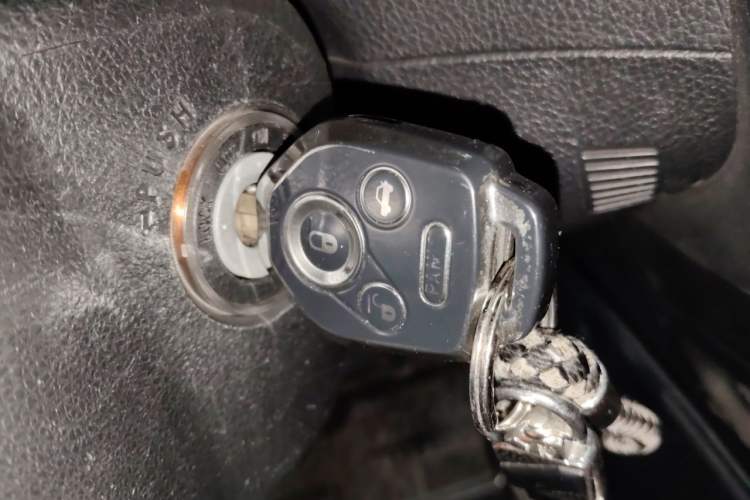 Used Subaru Forester 2016 2.0i Fashion Navigation Edition Vehicle Key