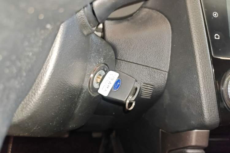 Used Subaru Forester 2016 2.0i Luxury Navigation Edition Vehicle Key