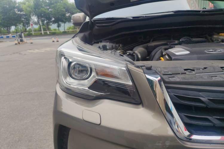Used Subaru Forester 2016 2.5i Prestige Navigation Edition Right Front Headlight
