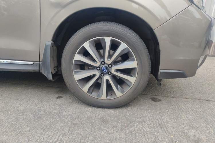 Used Subaru Forester 2016 2.5i Prestige Navigation Edition Right Front Wheel Hub