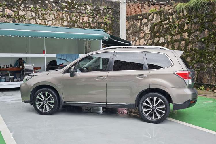 Used Subaru Forester 2016 2.5i Prestige Navigation Edition Exterior 4