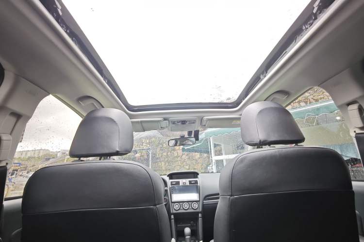 Used Subaru Forester 2016 2.5i Prestige Navigation Edition Headliner