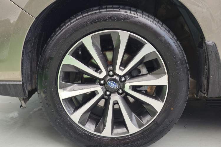 Used Subaru Forester 2016 2.5i Prestige Navigation Edition Interior 6