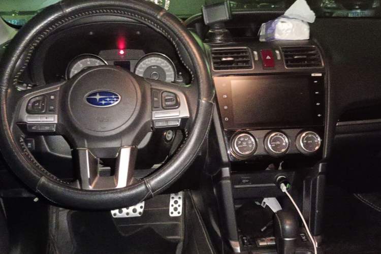 Used Subaru Forester 2016 2.0i Fashion Navigation Edition Center Console