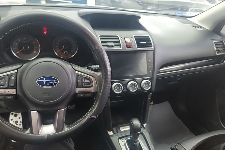 Used Subaru Forester 2016 2.0i Fashion Navigation Edition Center Console