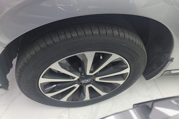 Used Subaru Forester 2016 2.0i Fashion Navigation Edition Left Front Wheel Hub