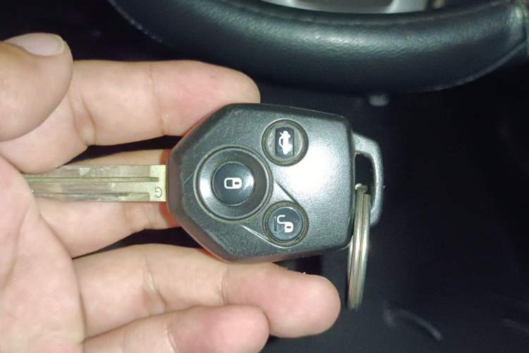 Used Subaru Forester 2016 2.0i Fashion Navigation Edition Vehicle Key