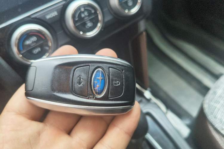 Used Subaru Forester 2016 2.5i Luxury Navigation Edition Vehicle Key