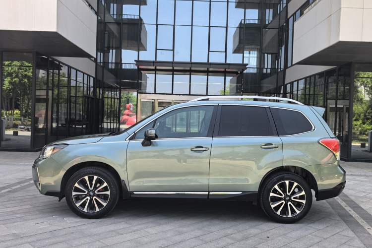Used Subaru Forester 2016 2.0i Fashion Navigation Edition Exterior 3
