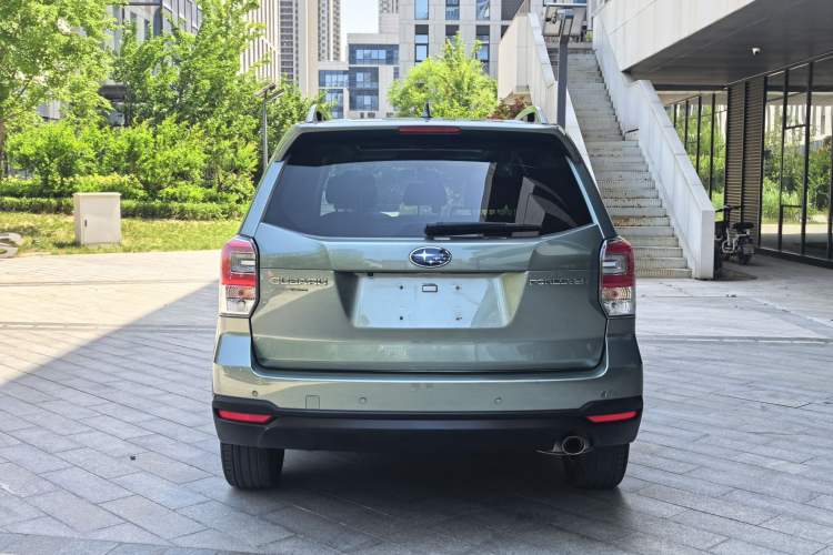 Used Subaru Forester 2016 2.0i Fashion Navigation Edition Exterior 5