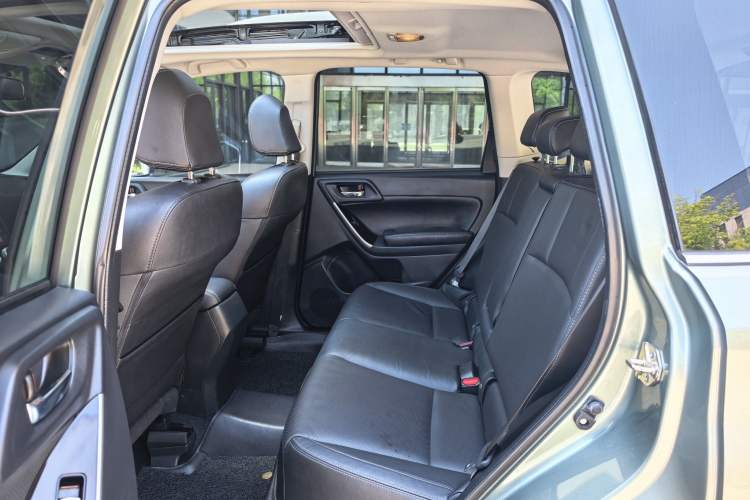 Used Subaru Forester 2016 2.0i Fashion Navigation Edition Interior 5