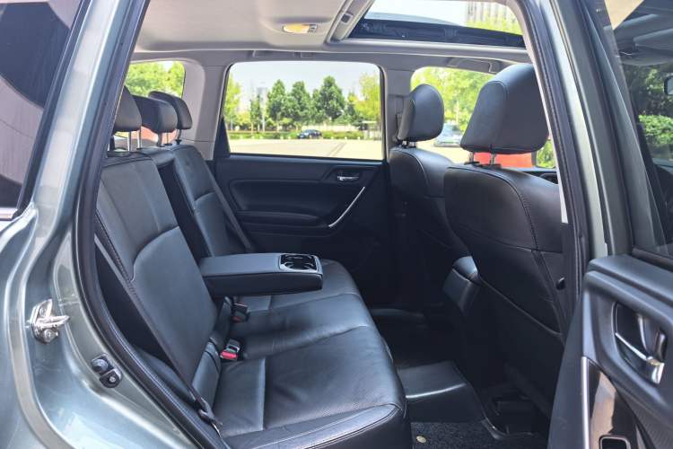 Used Subaru Forester 2016 2.0i Fashion Navigation Edition Interior 8
