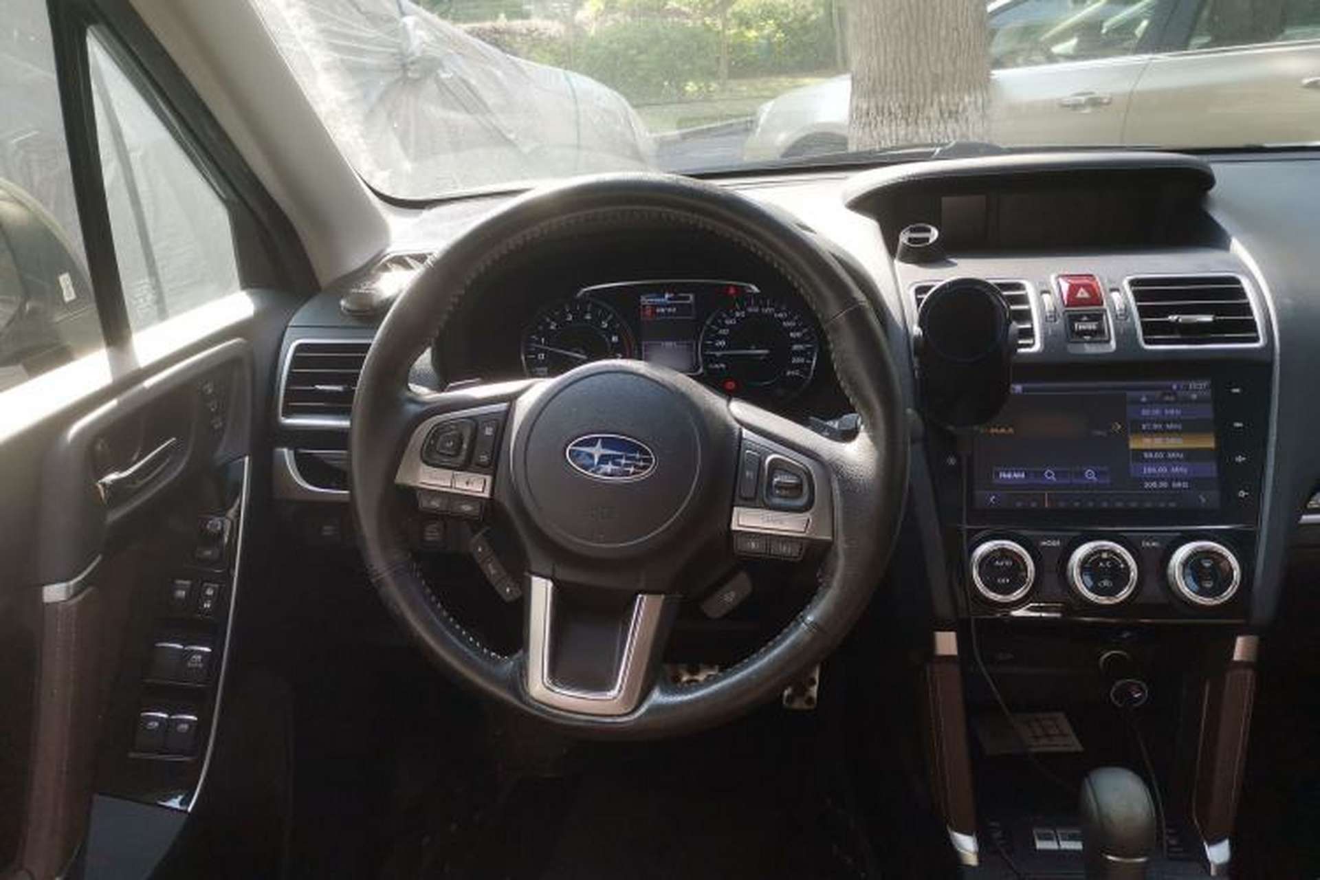 Used Subaru Forester 2016 2.5i Prestige Navigation Edition Steering Wheel