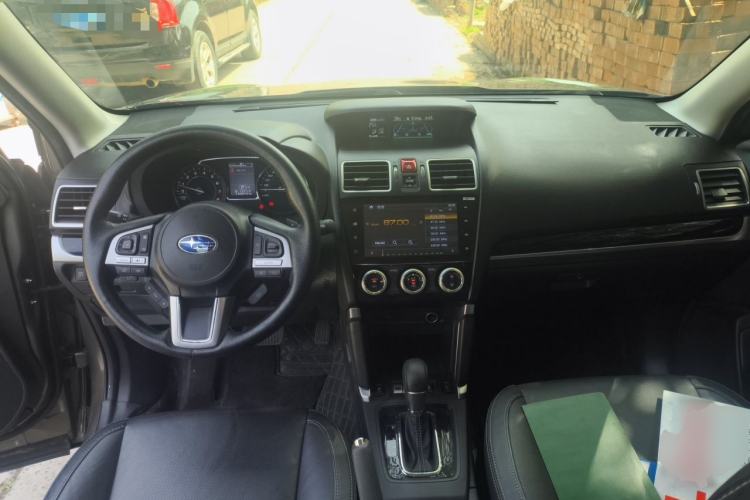 Used Subaru Forester 2016 2.5i Luxury Navigation Edition Center Console