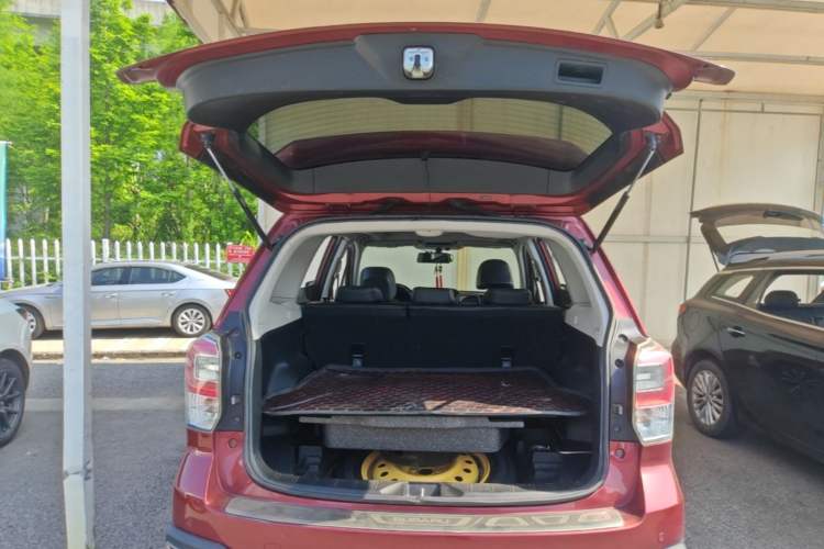 Used Subaru Forester 2016 2.0i Fashion Navigation Edition Trunk