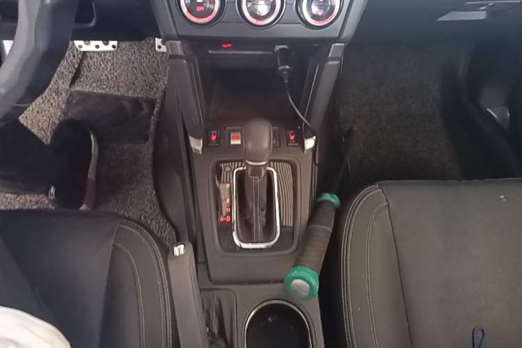 Used Subaru Forester 2016 2.5i Prestige Navigation Edition Gear Lever