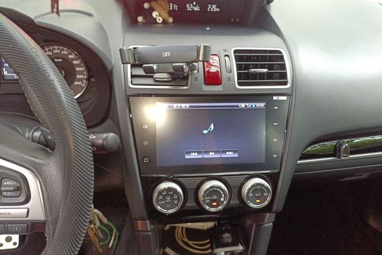Used Subaru Forester 2016 2.0i Fashion Navigation Edition Audio And AC Panel